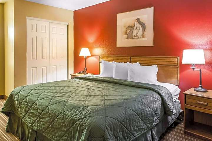 Rodeway Inn East