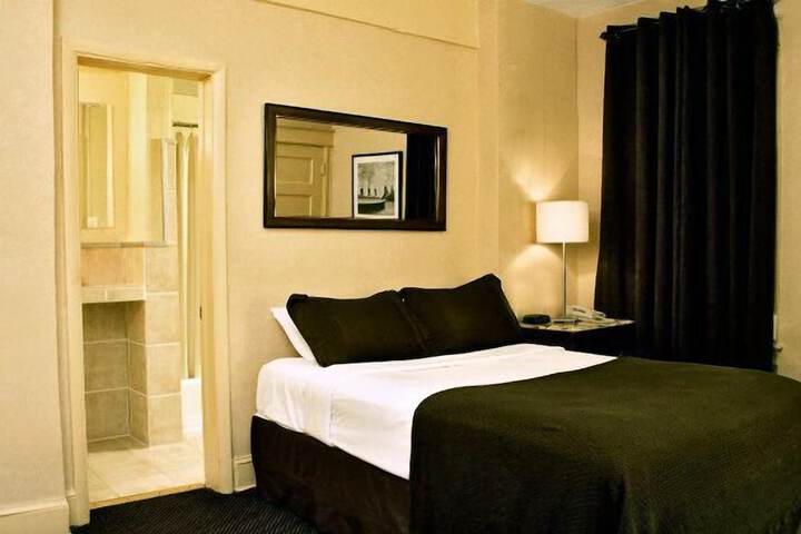 Room 41 of 43