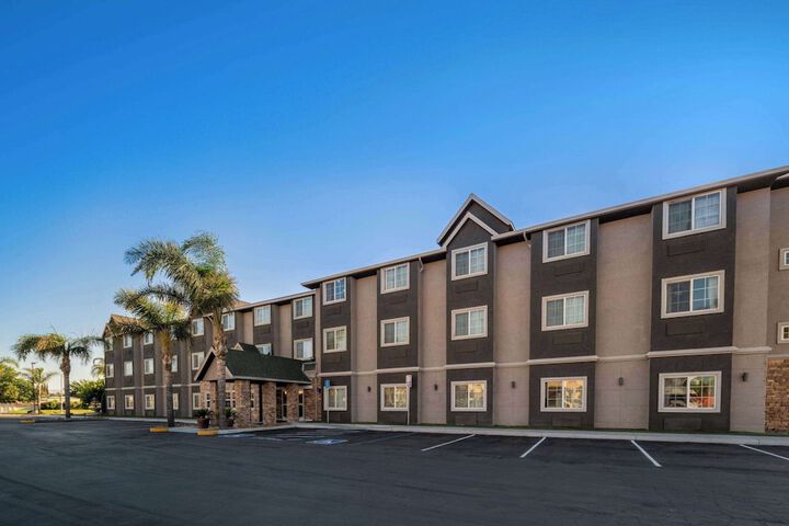Microtel Inn & Suites by Wyndham Tracy