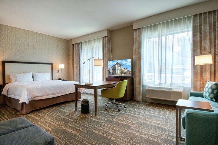 Hampton Inn & Suites Mission Viejo
