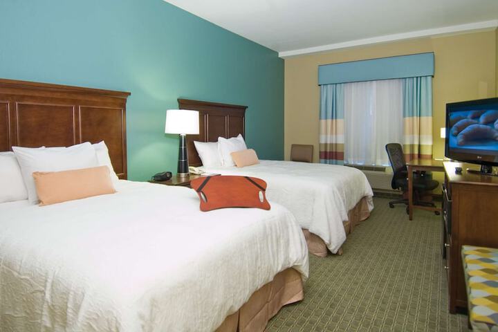 Hampton Inn & Suites Baton Rouge / Port Allen