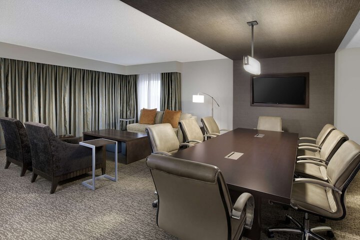 Room 28 of 50