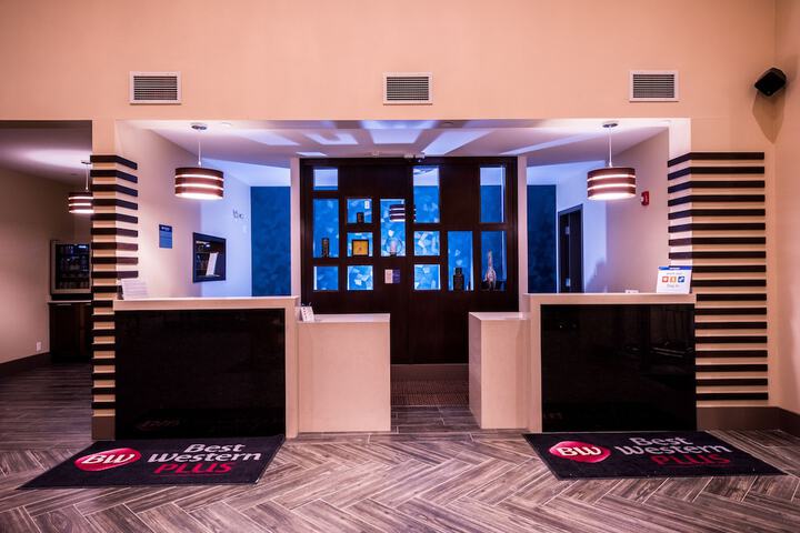 Best Western Plus Chateau Fort St. John