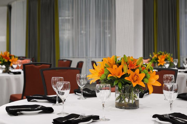 Ballroom/Hall 79 of 86