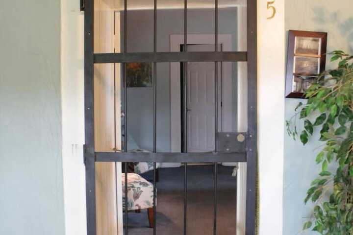 Room 9 of 67