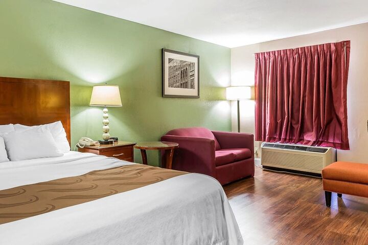 Room 28 of 52