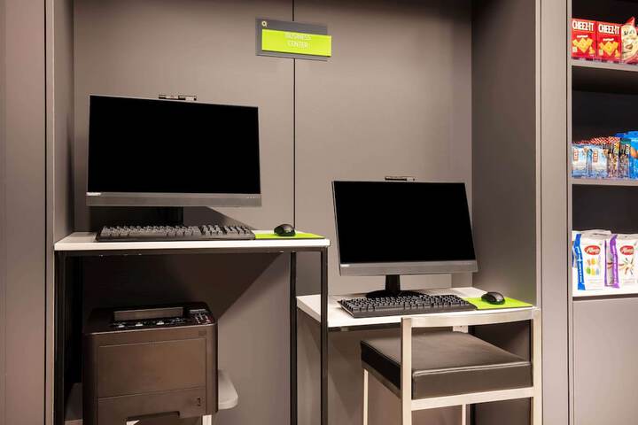 Business Center 38 of 38