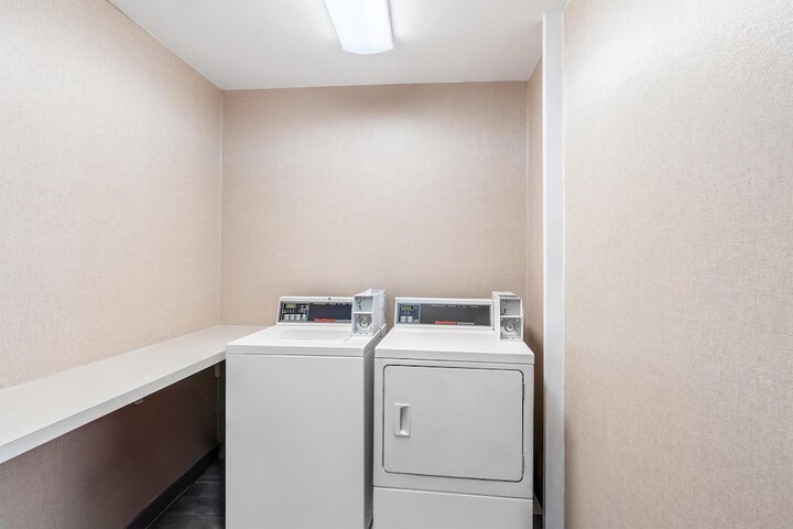 Hampton Inn & Suites Lathrop