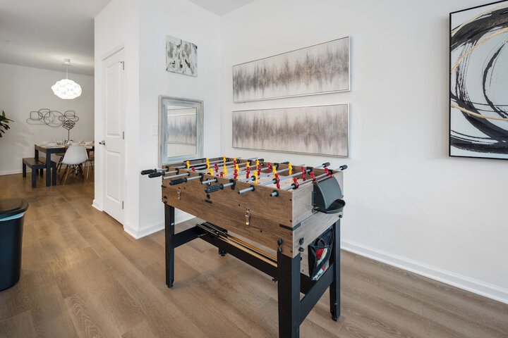 Luxurious Apartments - Pool Gym Bikes