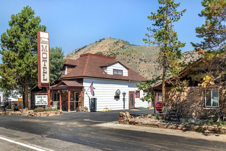 Hotel 5 of 68