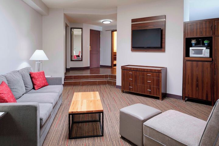 Room 10 of 30