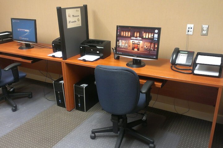 Business Center 40 of 41