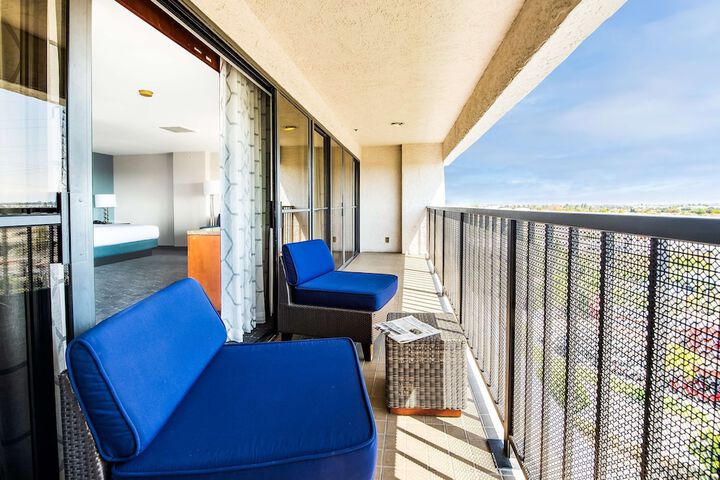 DoubleTree by Hilton Carson