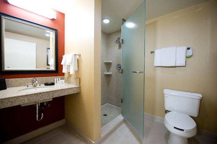 Room 18 of 40