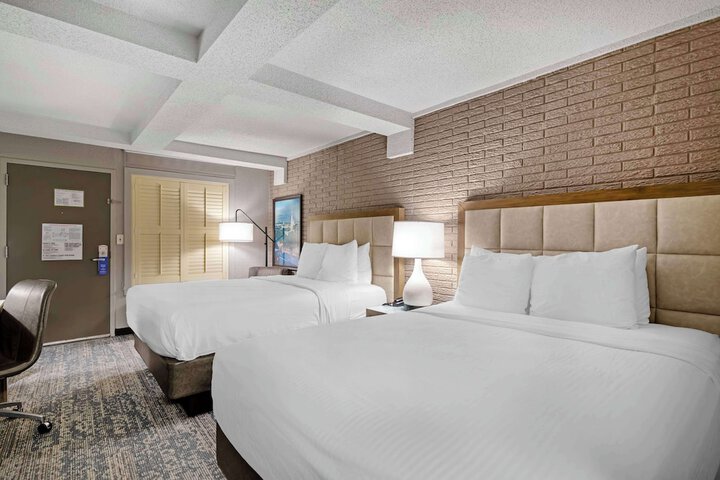 Room 16 of 31