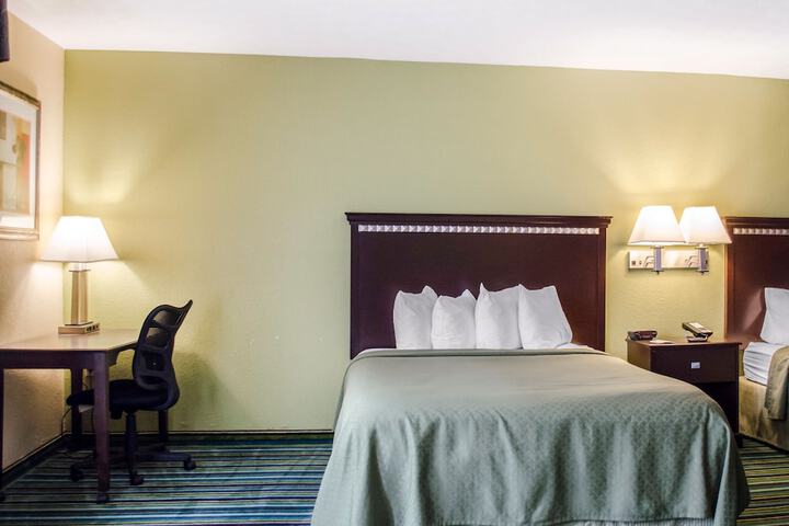 Room 21 of 42