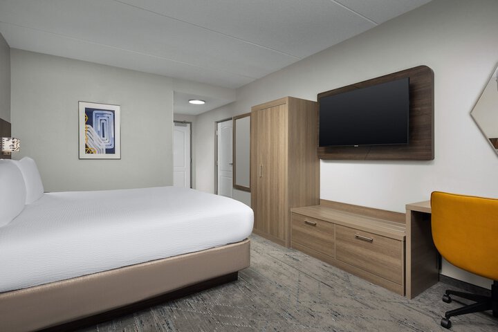 Room 19 of 47