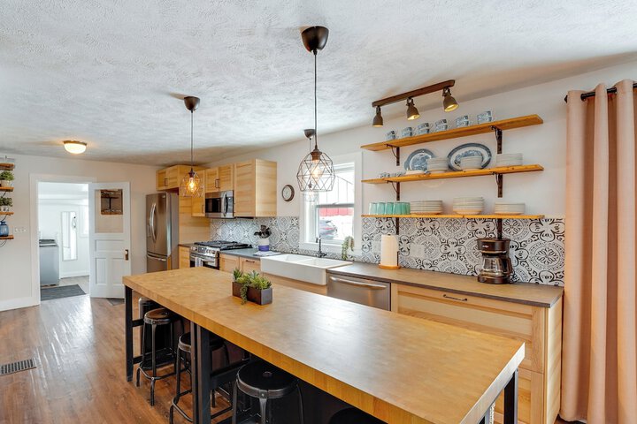 city Girl Farmhouse in Hudsonville w / Hot Tub
