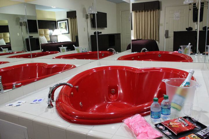 Hot Tub 21 of 21
