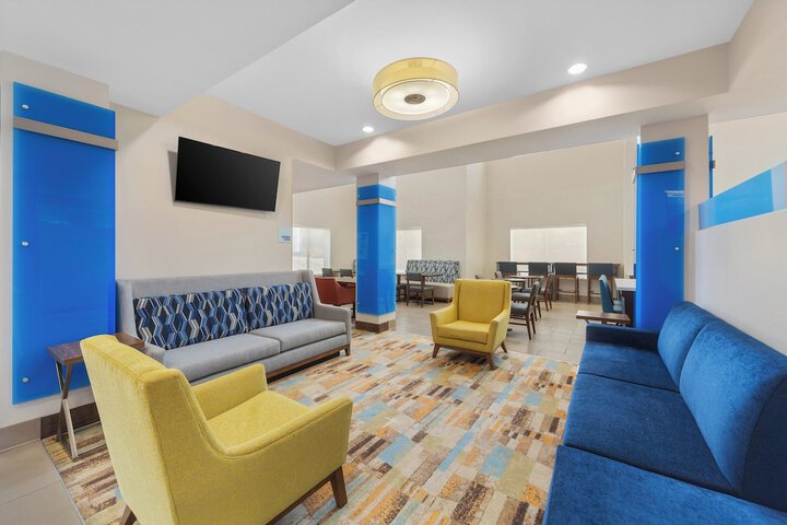 Hotel 7 of 80