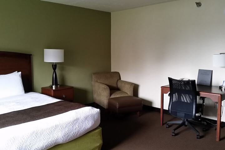 Room 27 of 52