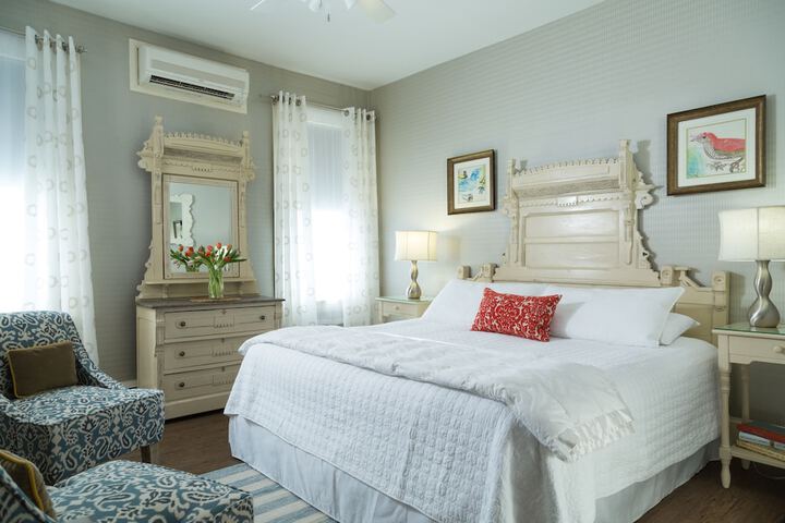 Room 9 of 26