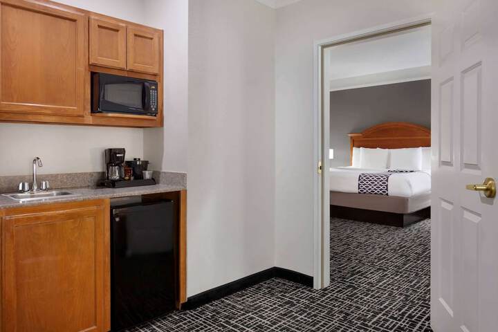 Room 16 of 29