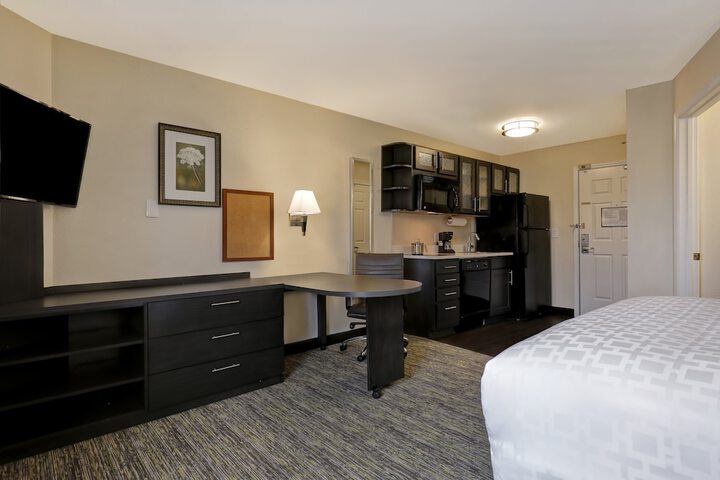 Candlewood Suites Indianapolis - South by IHG