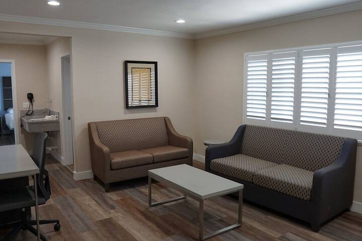 Room 12 of 35