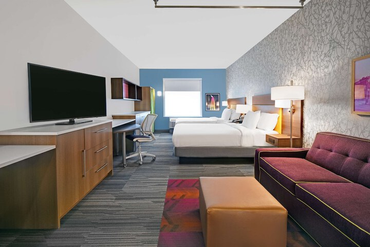 Room 42 of 53