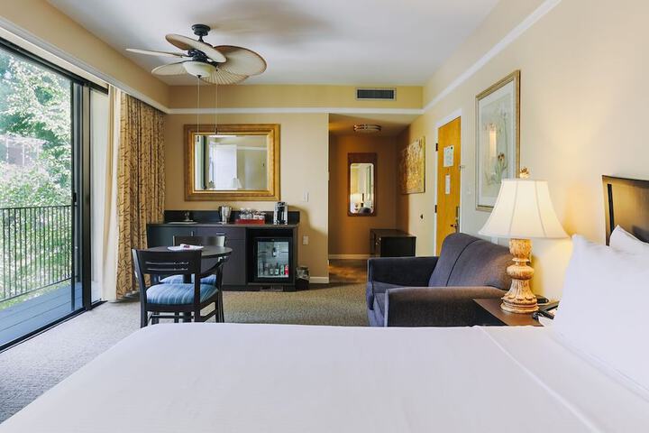 Room 29 of 48