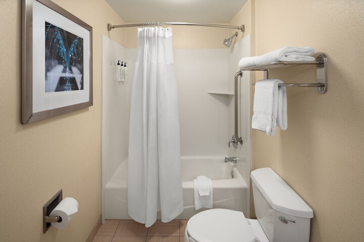 Room 12 of 19