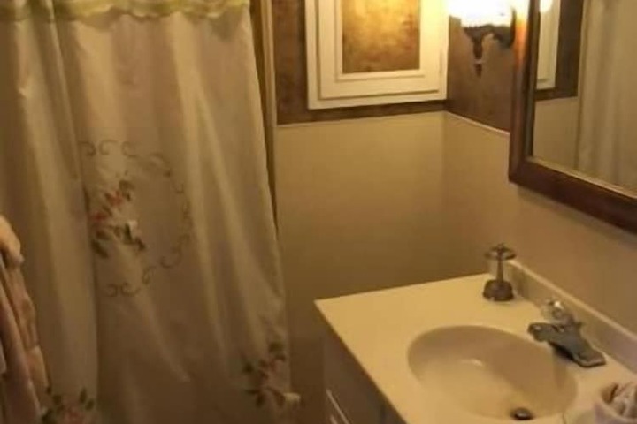 Room 21 of 56