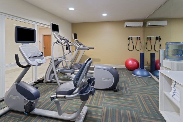 Holiday Inn Express Hotel & Suites Tavares - Leesburg by IHG