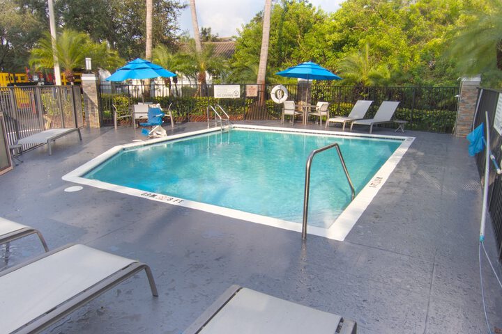 Pool 15 of 72