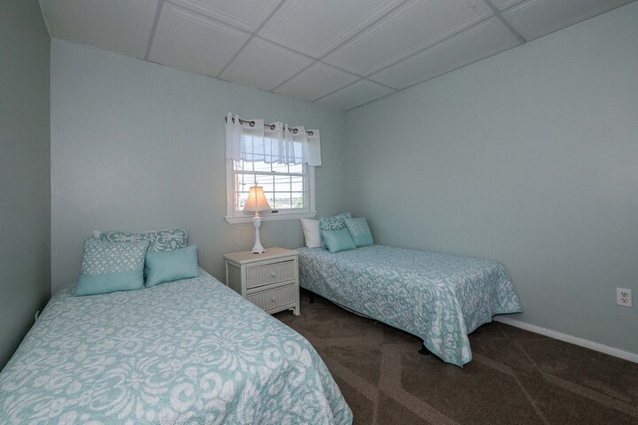 Room 78 of 87
