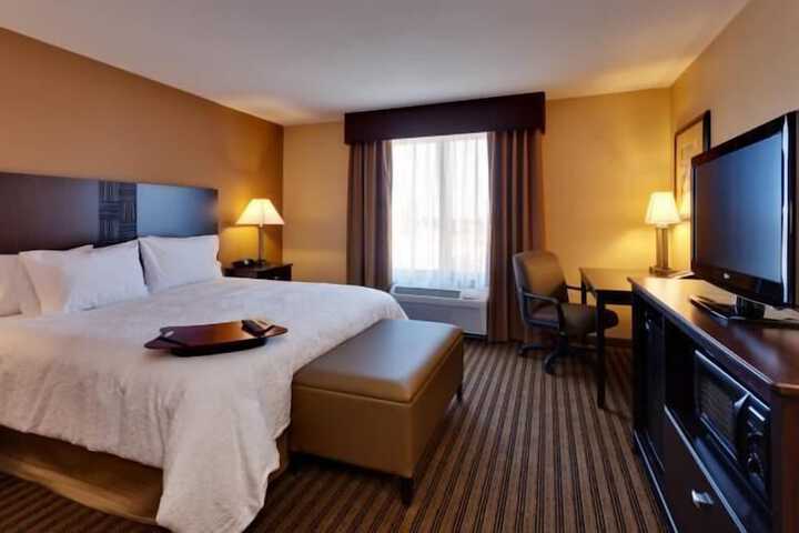 Hampton Inn & Suites Fresno-Northwest