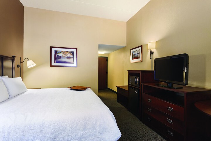Room 57 of 83