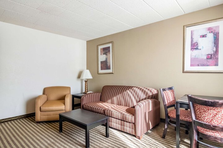 Room 25 of 58