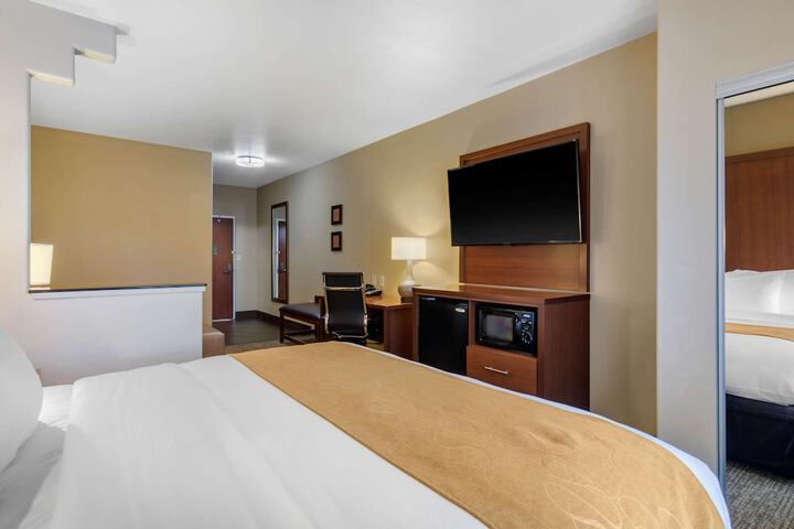 Room 11 of 31