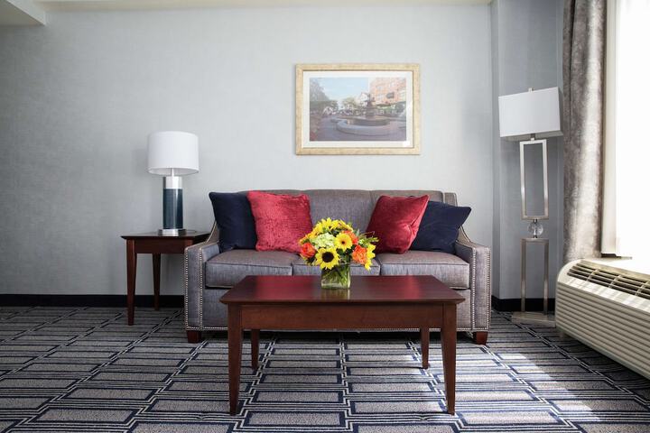 Hampton Inn & Suites Providence Downtown