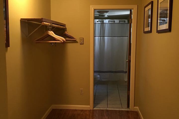 Room 64 of 86