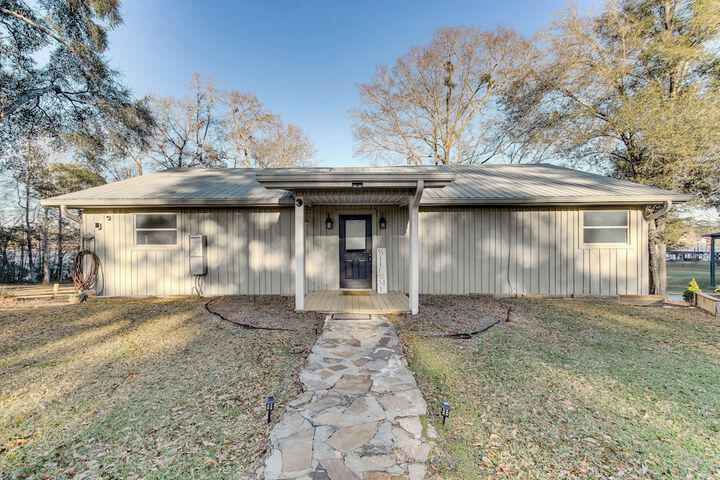 Tranquil Gantt Lake Home w / Deck & Patio!