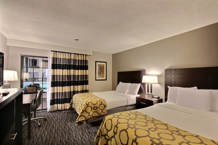 Room 15 of 53