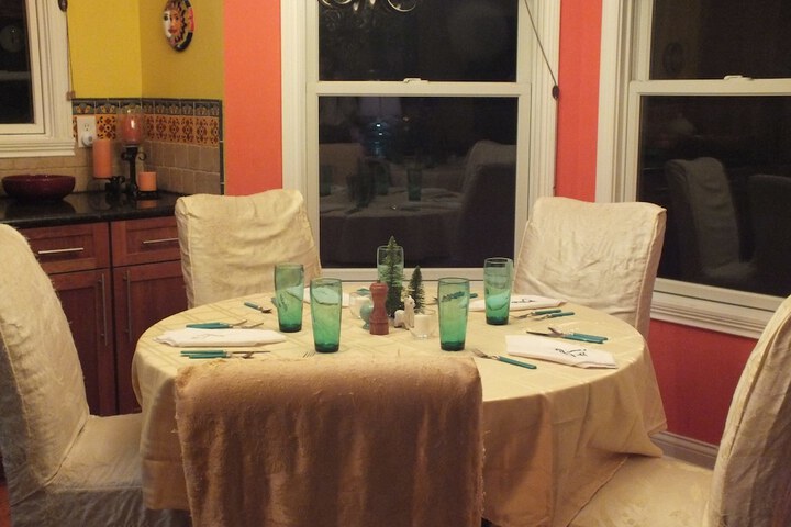 Dining 17 of 24