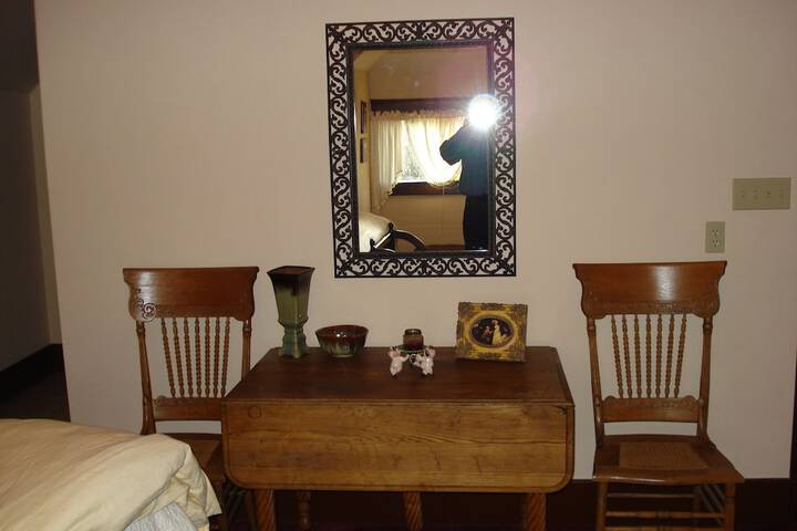 Room 16 of 48