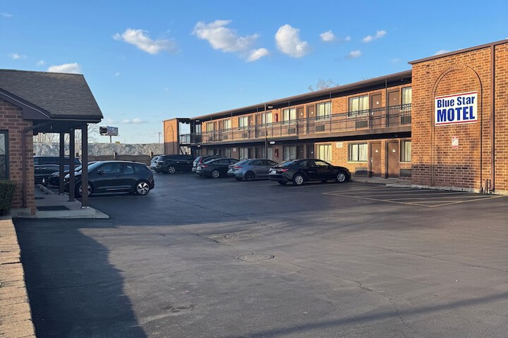 Bluestar Motel