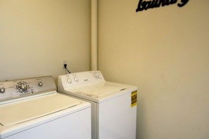 Karnes City Cottages