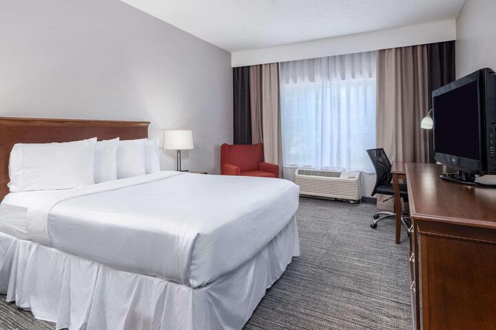 Country Inn & Suites by Radisson Maumee - Toledo