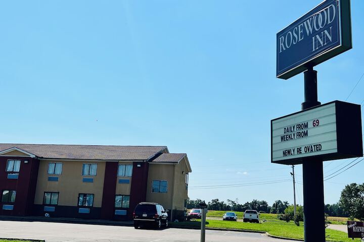 Rosewood Inn by OYO Union City I-69
